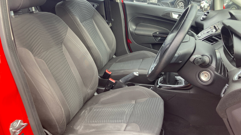 Ford Fiesta 1.25 82 Zetec 5dr Petrol Hatchback